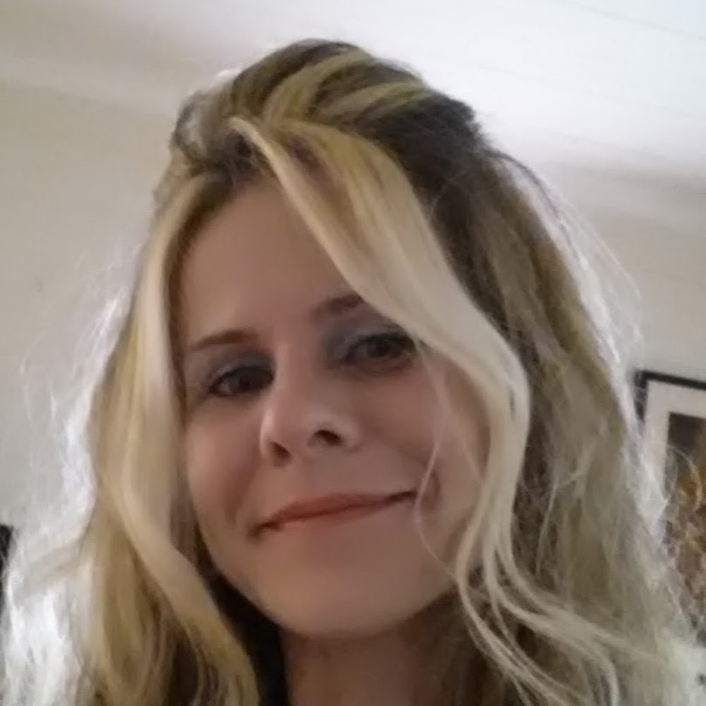 Meet your Posher, Leslieann
